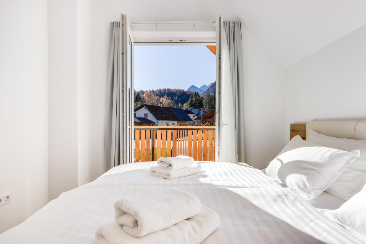 Chic Apartments With Balcony And Spa In モイストラナ エクステリア 写真