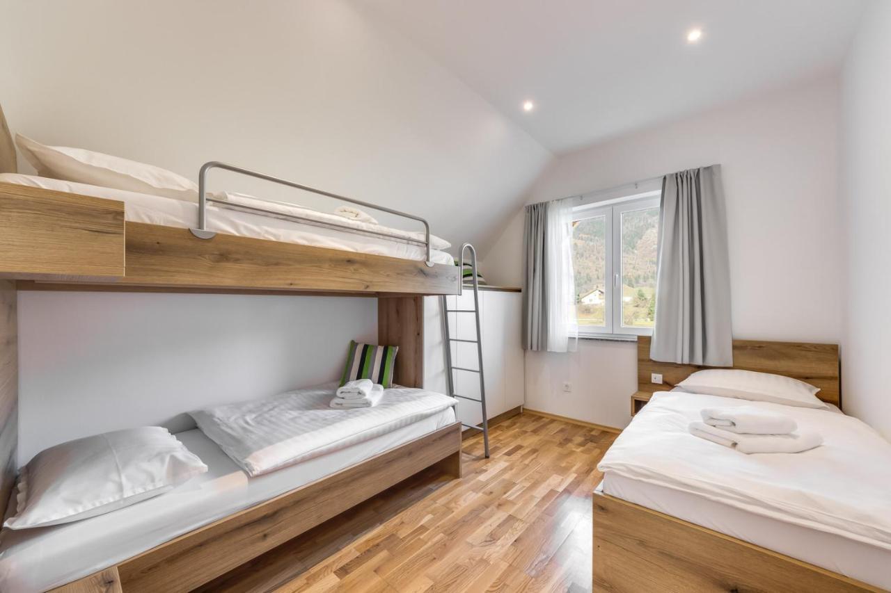 Chic Apartments With Balcony And Spa In モイストラナ エクステリア 写真